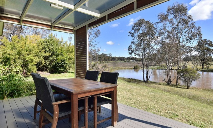 Pokolbin Villa | Ironbark Hill Villa 3