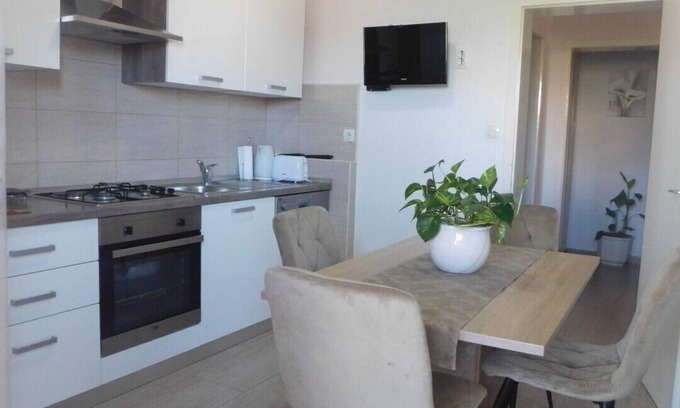Brna Casa | Island Bonaca Apartments
