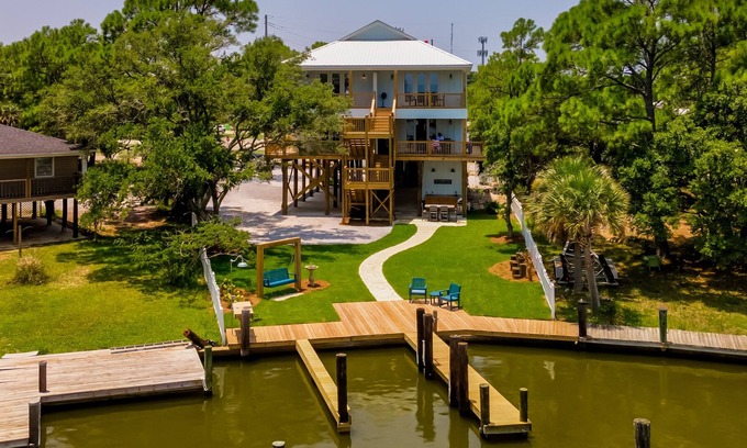 Indian Bay Condominio | Island Soul Coral Bay Villa - Unit 3 - 500 Lemoyne 1 Bedroom Condo by RedAwning