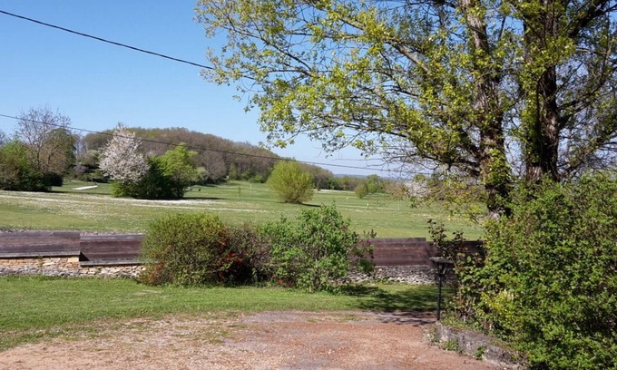 Four Casa | Isle d'Abeau, Bourgoin (38080), casa frente a un campo de golf, a 35 km de Lyon, 9 personas