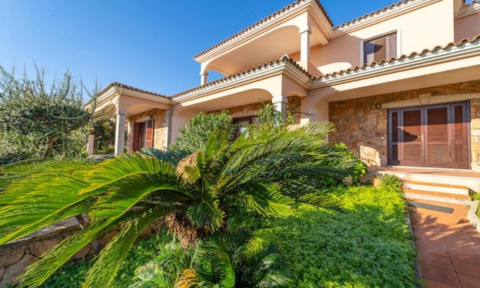 Case Peschiera-Lu Fraili Apartamento | ISS Travel, L'Uddastru Panoramic Apartments - with private outdoor terrace