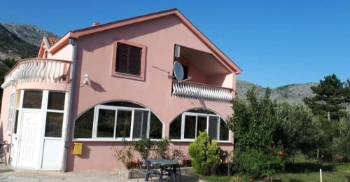 Ravno Casa | Iva Ivanica
