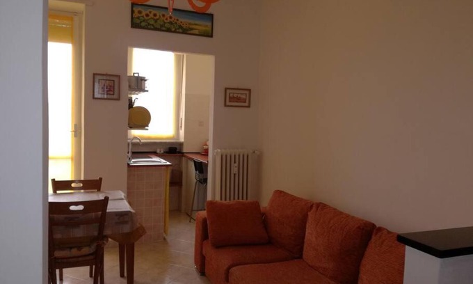 Collegno Apartamento | J Stadio. דירה נחמדה ושקטה לחופשה שלכם