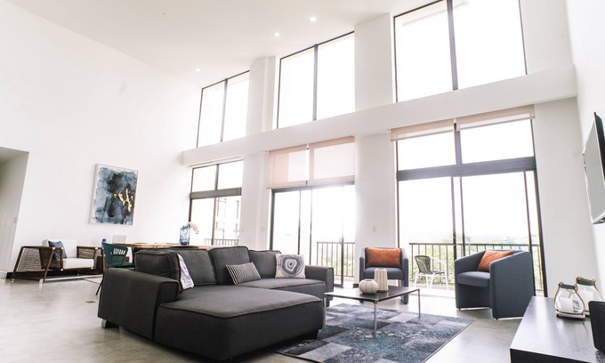 Barrio Santa Lucía Apartamento | Jaco Bay Luxury Penthouse mountain, pool and ocean view