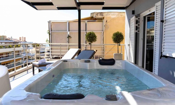 Palaio Faliro Apartamento | Jacuzzi Lux Penthouse P Faliro