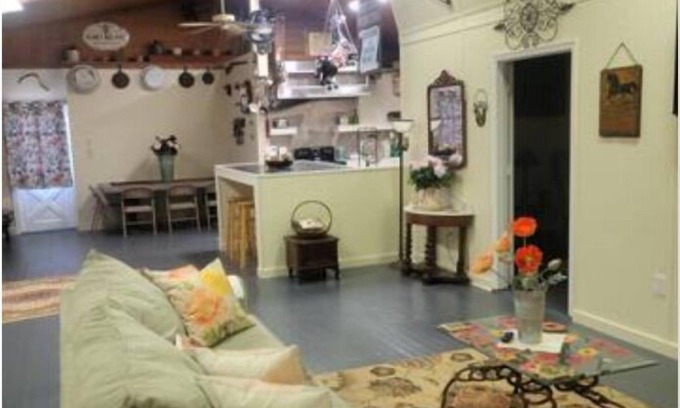 Locust Grove Casa | Jake's Outpost