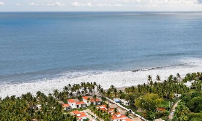 San Luis Talpa Casa | Jasibe Oceanside in Amatecampo