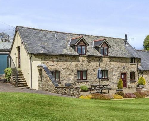 Hawkridge Casa | Jasper, Unique Upside-Down Retreat with Stunning Rural Views