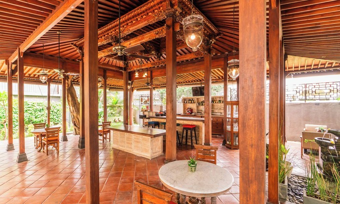 Petitenget Hotel | Javana Royal Villas
