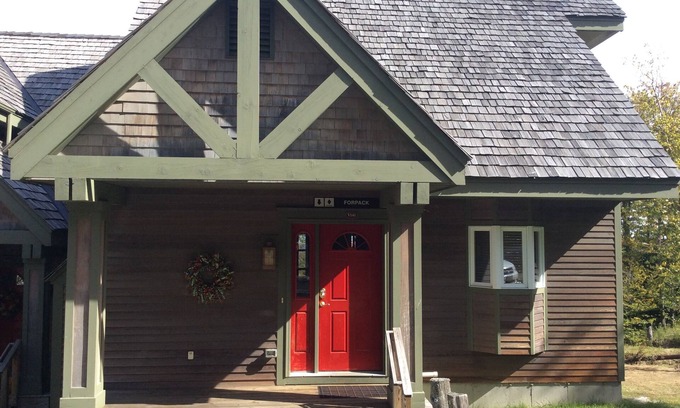 North Troy Casa | Jay Peak Resort - Ski-In / ski-out de lujo - Casa adosada de 5 dormitorios y 4 baños