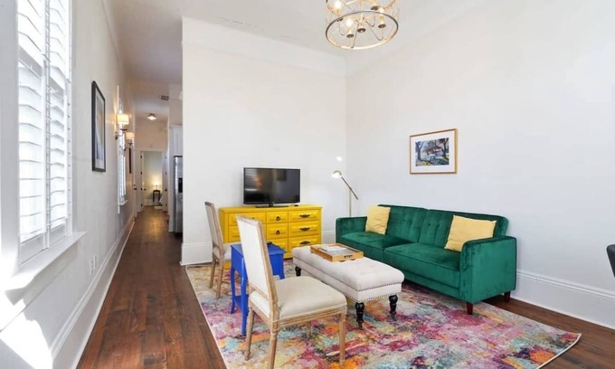 Bayou St. John Apartamento | Jazzfest HQ: Bayou Bungalow in New Orleans' Midcity Bayou St. John