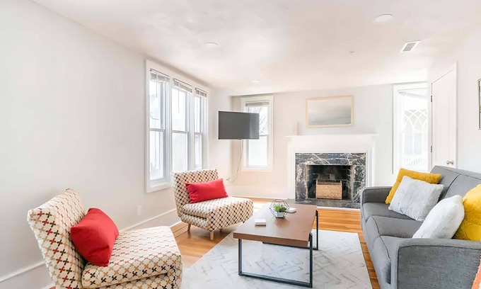 College Hill Apartamento | Jennifer’s Charming Stay Walk to Brown University