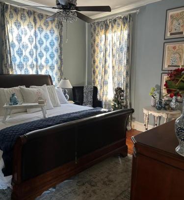 Laurel Cama Y Desayuno | Jenny's Downtown Hideaway Bed and Breakfast