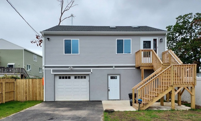 Keansburg Casa | Jersey Shore Getaway! 5 mins to beach and free parking