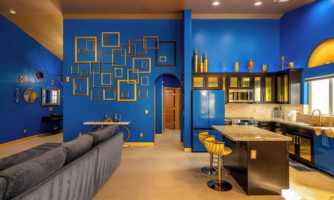 New Papago Parkway Casa | Jewel of Scottsdale, Epic game room and Hot tub, close to Old Town