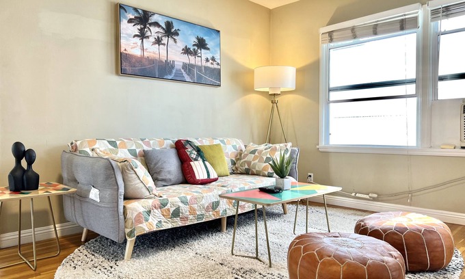 Alhambra Casa | Jie’s choice -Charming 2B in the Heart of Alhambra