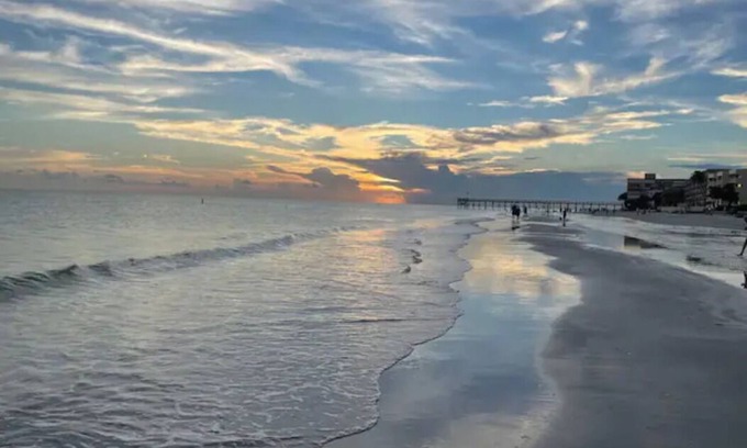 Redington Beach Casa | JLI Coastal Retreat - Five Star Gem by the Sea!