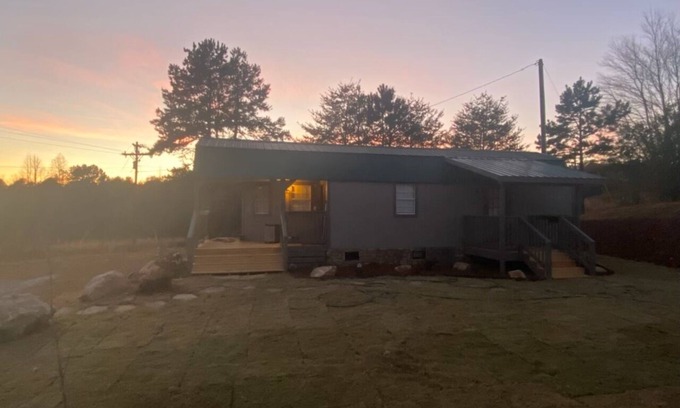 Salem Cabina | Jocassee Valley cabin- Free Park Pass