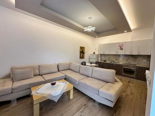 Qafe e Gjashtes Apartamento | Joen Apartment 2
