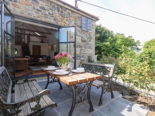 Mullion Casa | Joes Barn