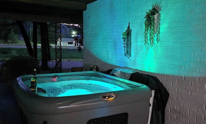 Sycamore Casa | Journeyman's Stay and Play