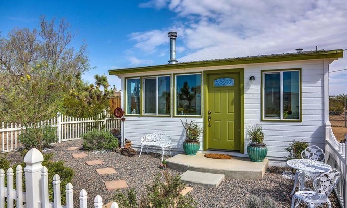 Yucca Valley Casa | JT Cottage