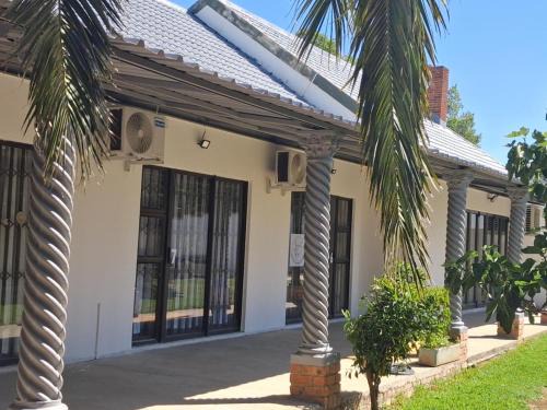 Fichardt Park Casa | Juliet Rose Luxury Guesthouse B&B