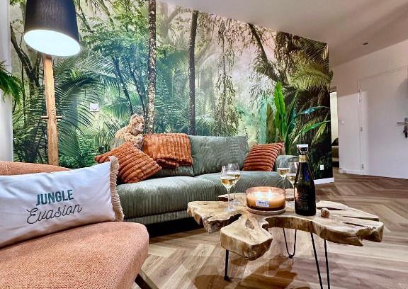 Epernay Apartamento | Jungle Évasion, Épernay - Jacuzzi & Sauna
