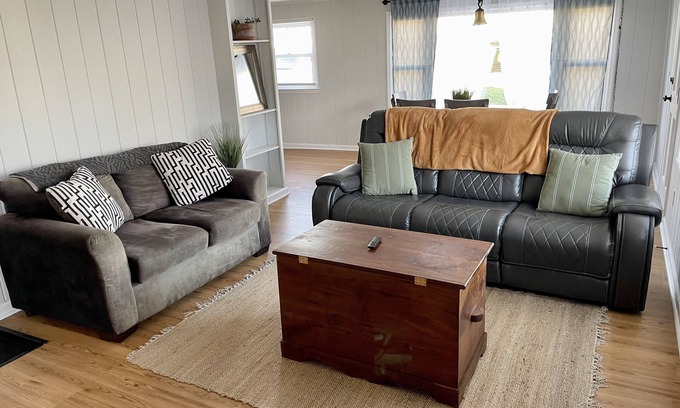 Lenoir City Casa | Juniper House - in the Heart of Downtown LC!