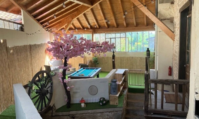 Saint-Julien Casa | Jura DUPLEX 12 persons with playroom and relaxation!