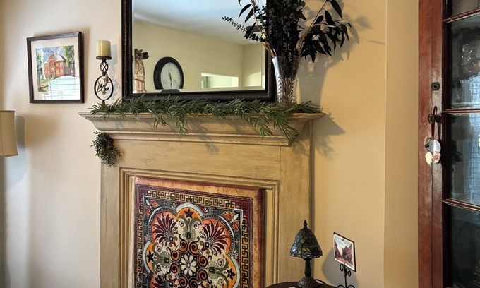 Bethlehem Casa | “Just Like Mom’s House” - close to downtown Bethlehem.
