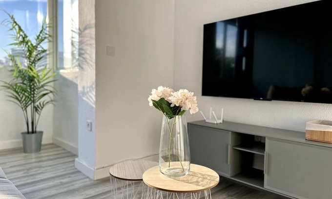 San Pablo D y E Apartamento | K.C 721 - Apartment near the train station