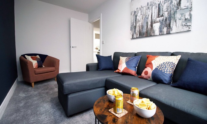 Mountain Ash Casa | K Suites - Beautiful 2 bed House w/free parking