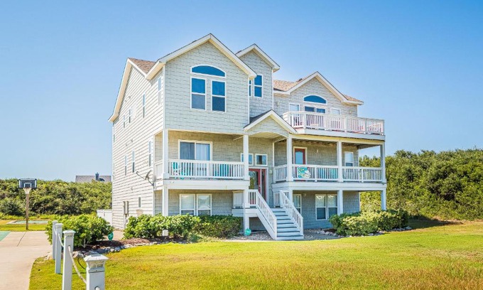 Kitty Hawk Casa | K2095 Clam I Am. Semi-Oceanfront, Elevator, Private Pool, Rec Room, Theater