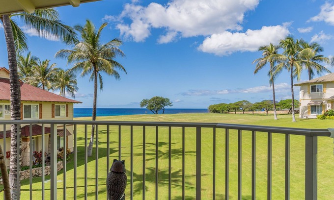 Ko Olina Condominio | Kai Lani 20C Oceanfront Condo: 2BR, Ocean & Sunset Views, Resort Amenities