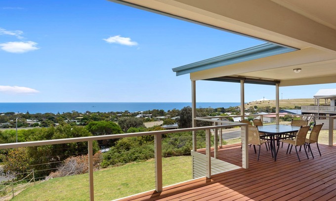 Carrickalinga Casa | Kailani - 16 Stacey Drive