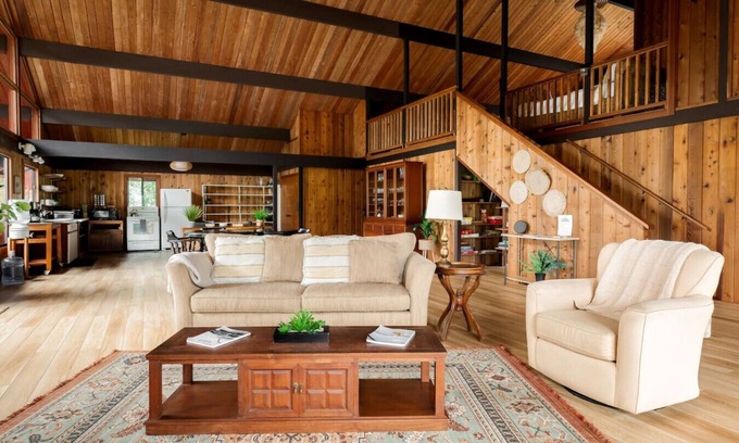 Volcano Cabina | Kamaka Cabin -A rainforest retreat near Natl. Park