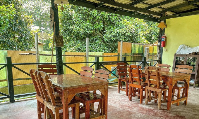 Lan Saka Hotel | Kanta Hill Resort