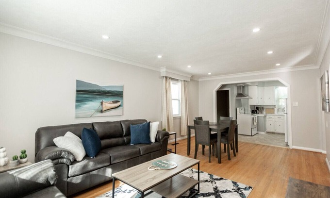 Barrie Casa | KAR-26 Agnes st (3B)