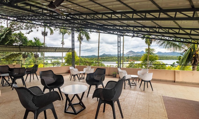 Vazhavatta Complejo | Karapuzha Village Resort