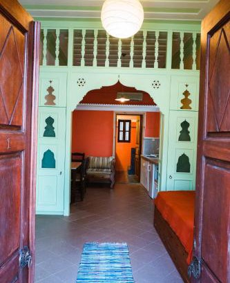 Megisti Casa | Karnayo