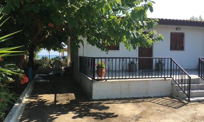 Katakolo Casa | Katina house