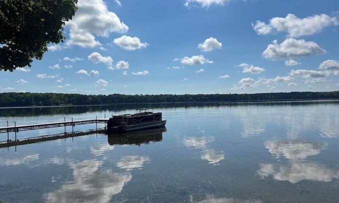 McNab/Braeside Casa | Kawartha Home on the water - this stunning compound is 12 minutes to Lakefield