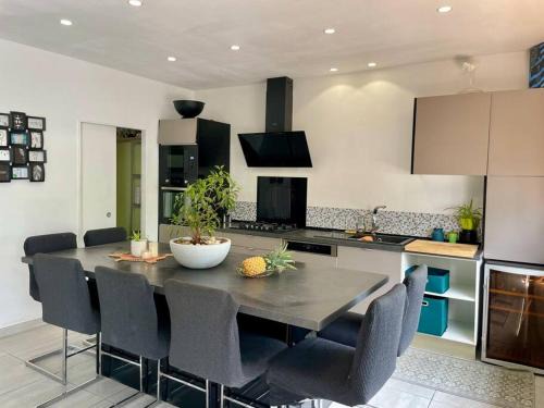 Les Avirons Apartamento | Kaz Ajeya