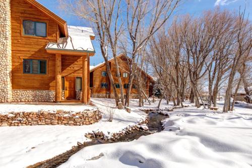 Park City Apartamento | KBM Resorts Timber Wolf Lodge Walk to Canyons Cabriolet Fireplace BBQ Aspens Creek Parking TWL-12c