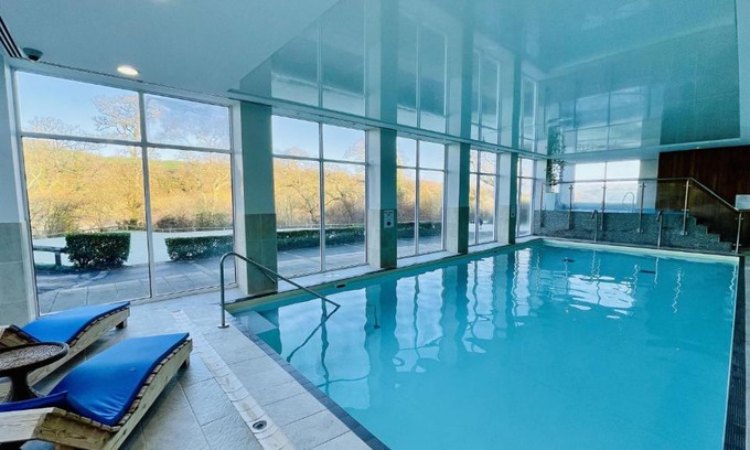 Totnes Casa | Keepers Cottage - Dartmouth Golf and Spa Resort