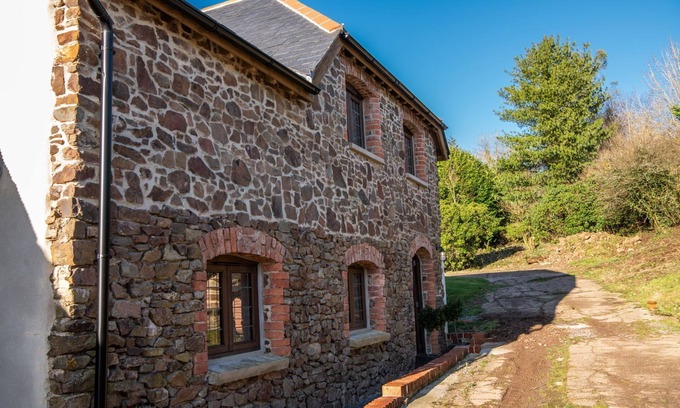 Knowstone Cabaña | Keepers Lodge Knowstone