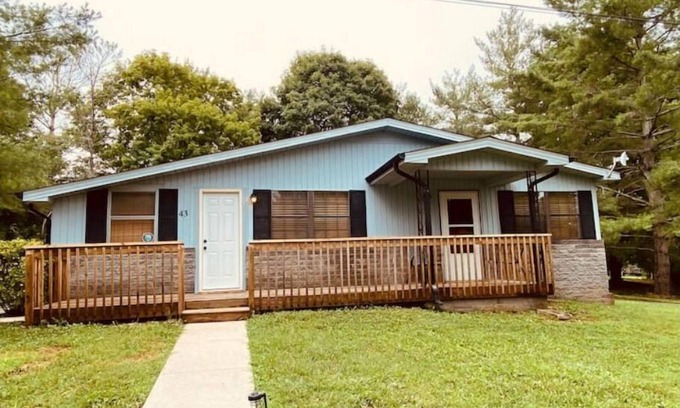 Sloans Valley Casa | Kellerman’s at Villager-Pool, Resort Dock