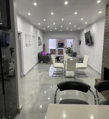 Port Elizabeth Villa | Kensington Palace