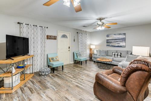 Murray Casa | Kentucky Lake Retreat Near Marina and Launch!